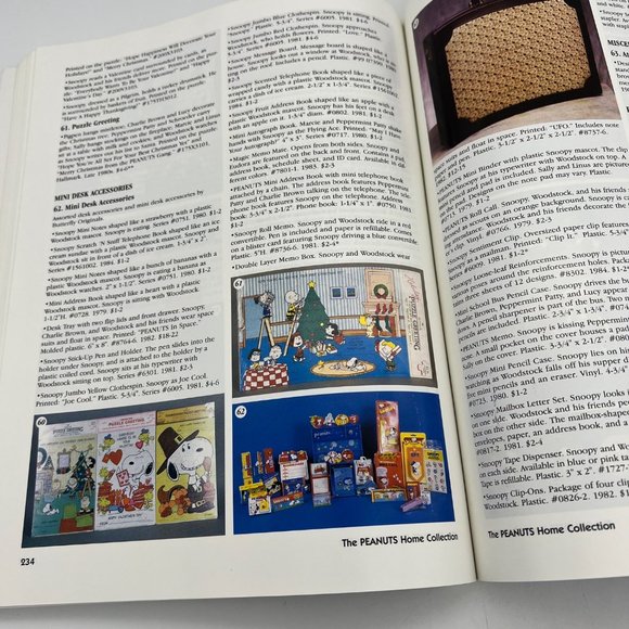 Peanuts: The Home Collection - Identification & Value Guide  1999 Antique Trader - Picture 9 of 10